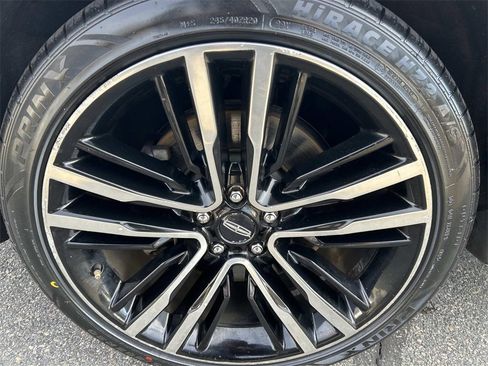 Used 2017 Lincoln MKC Reserve w/ Technology Package image 9