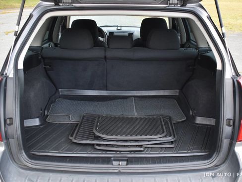Used 2008 Subaru Outback 2.5i L.L. Bean AWD/4WD image 32