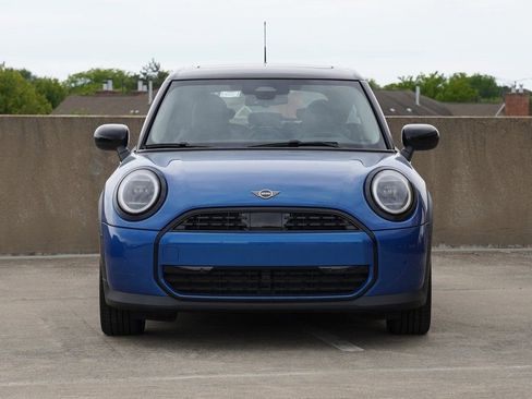 New 2025 MINI Cooper 4-Door Hardtop image 2