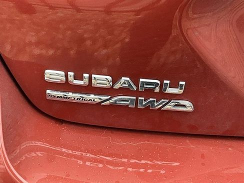 Used 2024 Subaru Crosstrek 2.0i Premium image 9