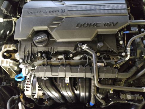 Used 2025 Hyundai Elantra Sport w/ Cargo Package FWD image 30