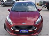 Used 2015 Ford Fiesta SE image 2