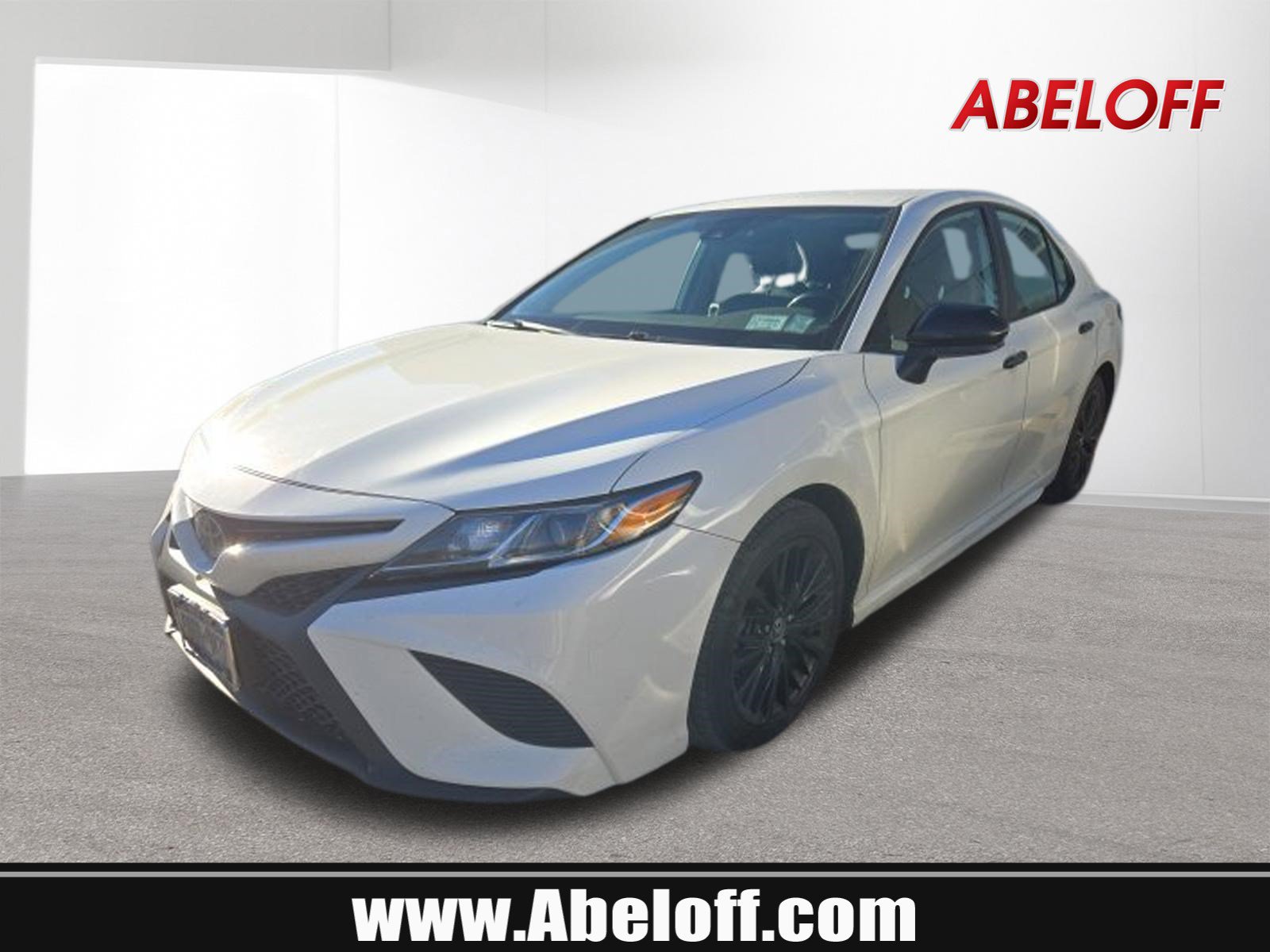 Used 2020 Toyota Camry SE AWD/4WD image 1