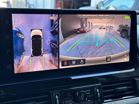 New 2026 Nissan Pathfinder SL image 18