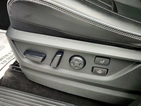 Used 2025 INFINITI QX80 Sensory w/ Premium Cargo Package AWD/4WD image 12