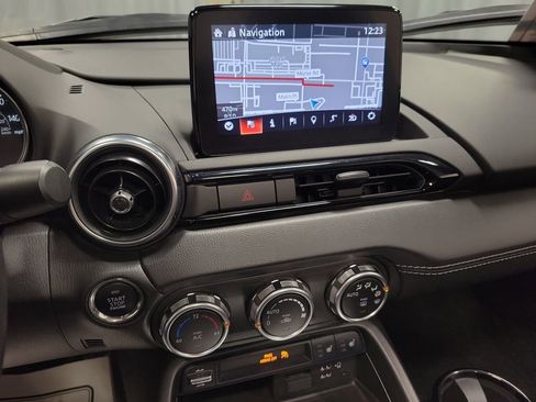 Used 2022 MAZDA MX-5 Miata RF Grand Touring image 15