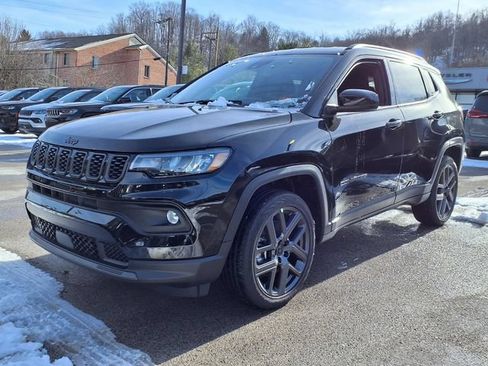 New 2026 Jeep Compass Latitude AWD/4WD image 2