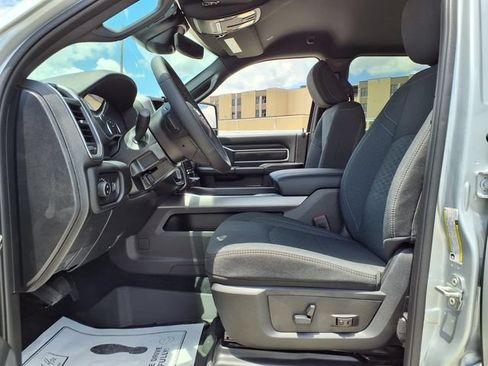 New 2026 RAM 2500 Big Horn AWD/4WD image 14