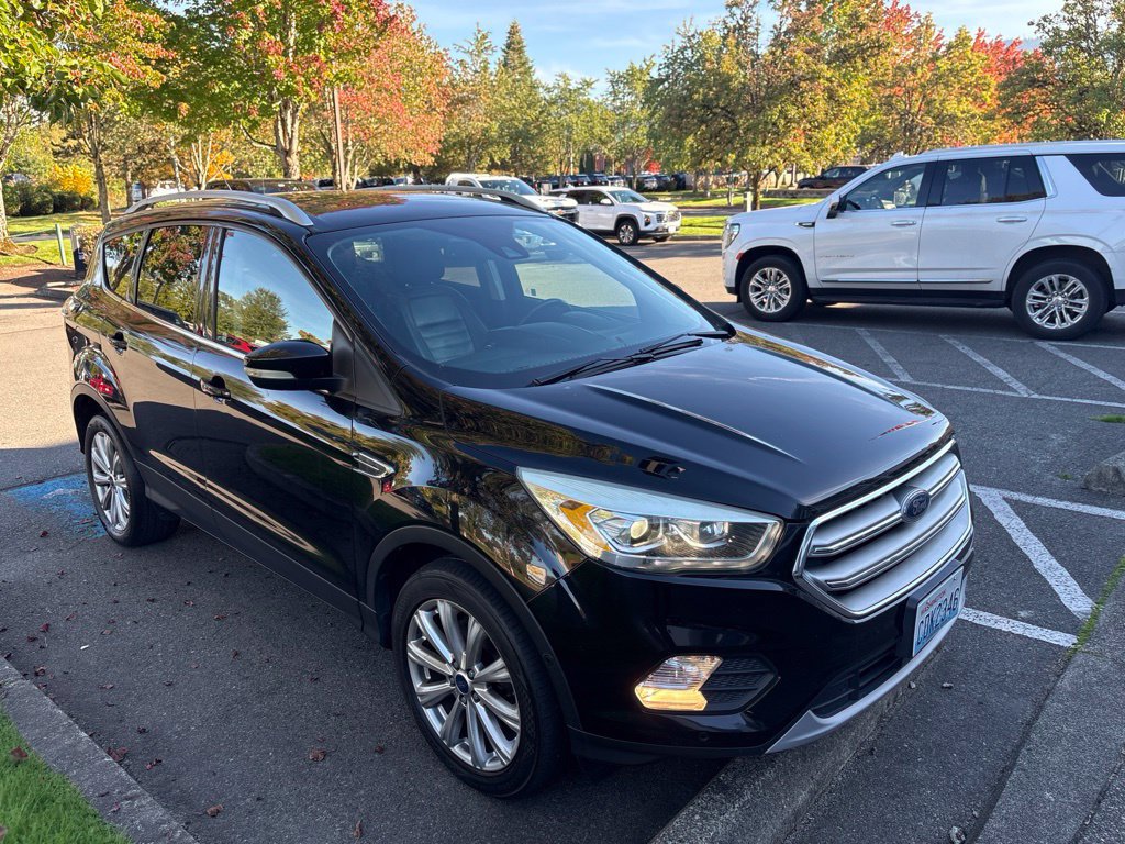Used 2017 Ford Escape Titanium w/ Canadian Touring Package AWD/4WD image 1