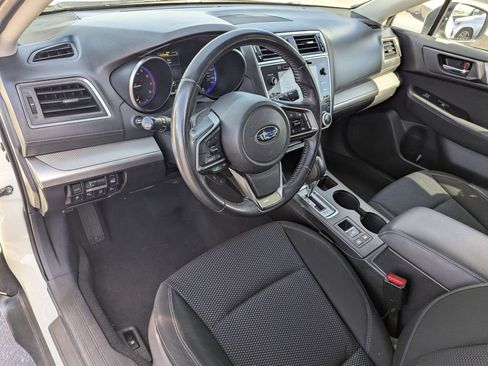 Used 2018 Subaru Outback 2.5i Premium image 24