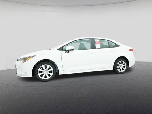 New 2026 Toyota Corolla LE image 18