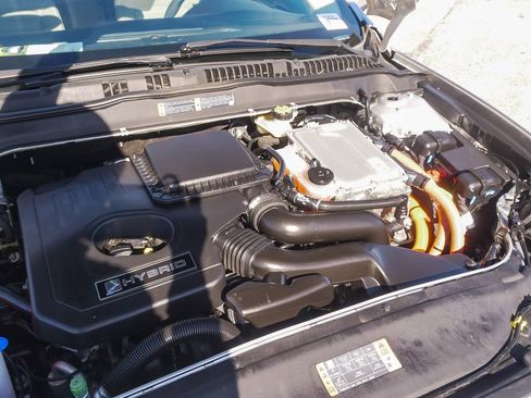 Used 2018 Ford Fusion S image 25