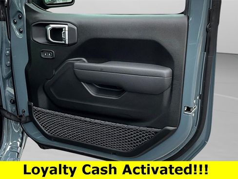 New 2025 Jeep Gladiator Sport image 24