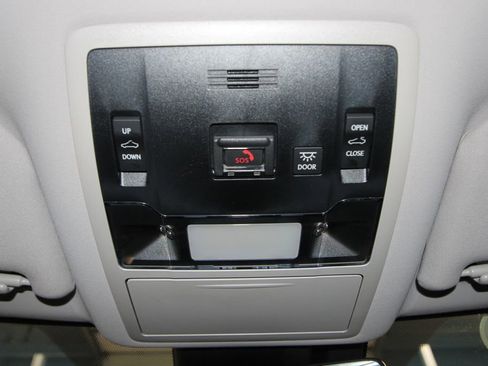 Used 2022 Lexus RX 350L Premium image 24