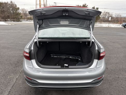 New 2026 Volkswagen Jetta SE image 31