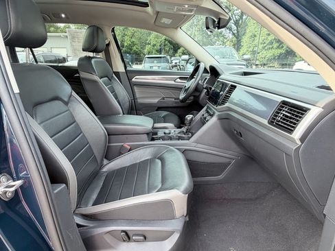 Used 2023 Volkswagen Atlas SEL Premium AWD/4WD image 23