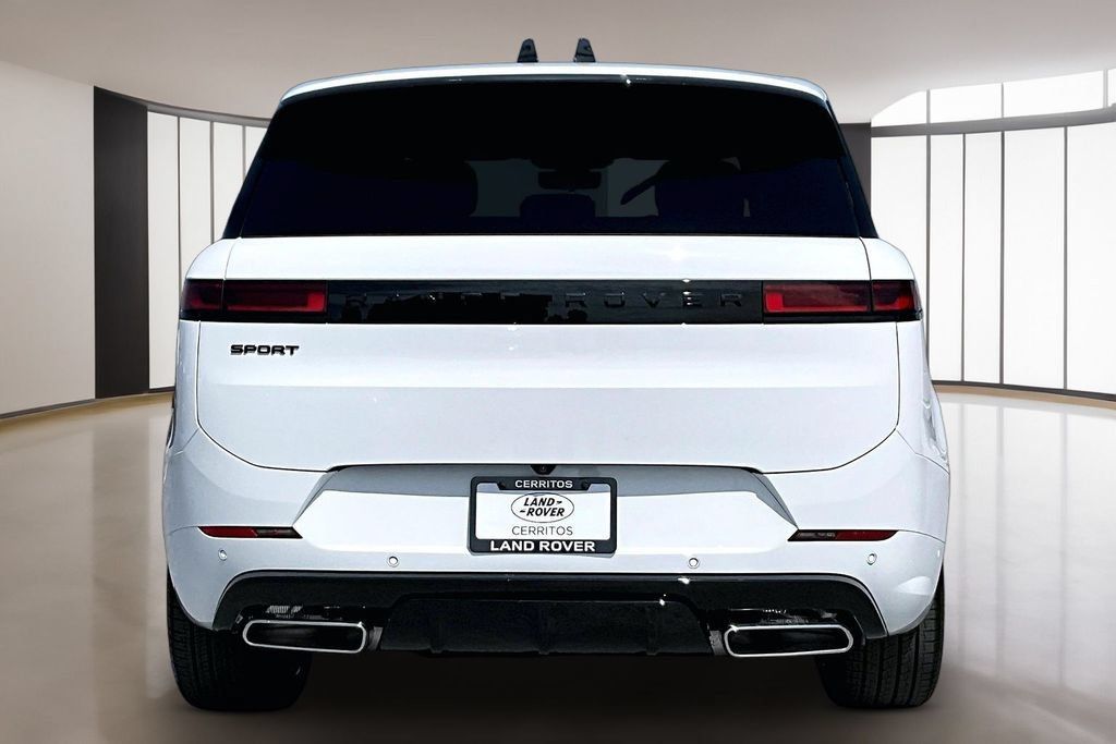 New 2026 Land Rover Range Rover Sport Dynamic SE AWD/4WD image 4