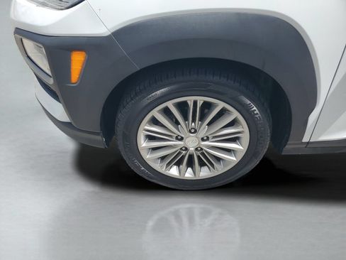 Used 2019 Hyundai Kona SEL FWD image 25