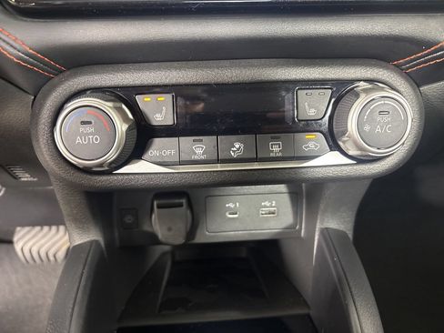 Used 2025 Nissan Versa SR w/ Trunk Package FWD image 19