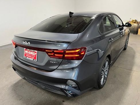 Used 2022 Kia Forte GT-Line w/ GT-Line Premium Package FWD image 3