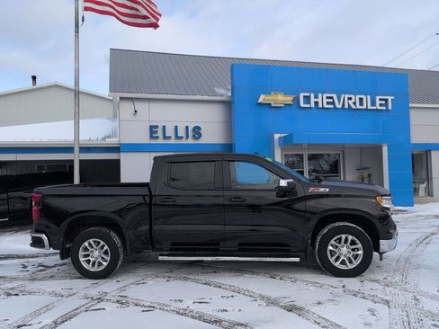 Used 2024 Chevrolet Silverado 1500 LT w/ Z71 Off-Road Package image 2