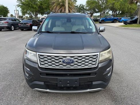 Used 2017 Ford Explorer Platinum AWD/4WD image 14