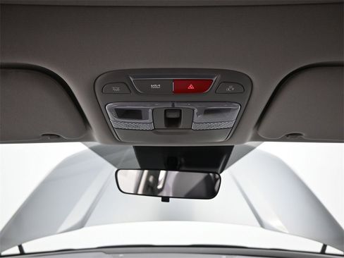 New 2025 Kia Telluride S image 32