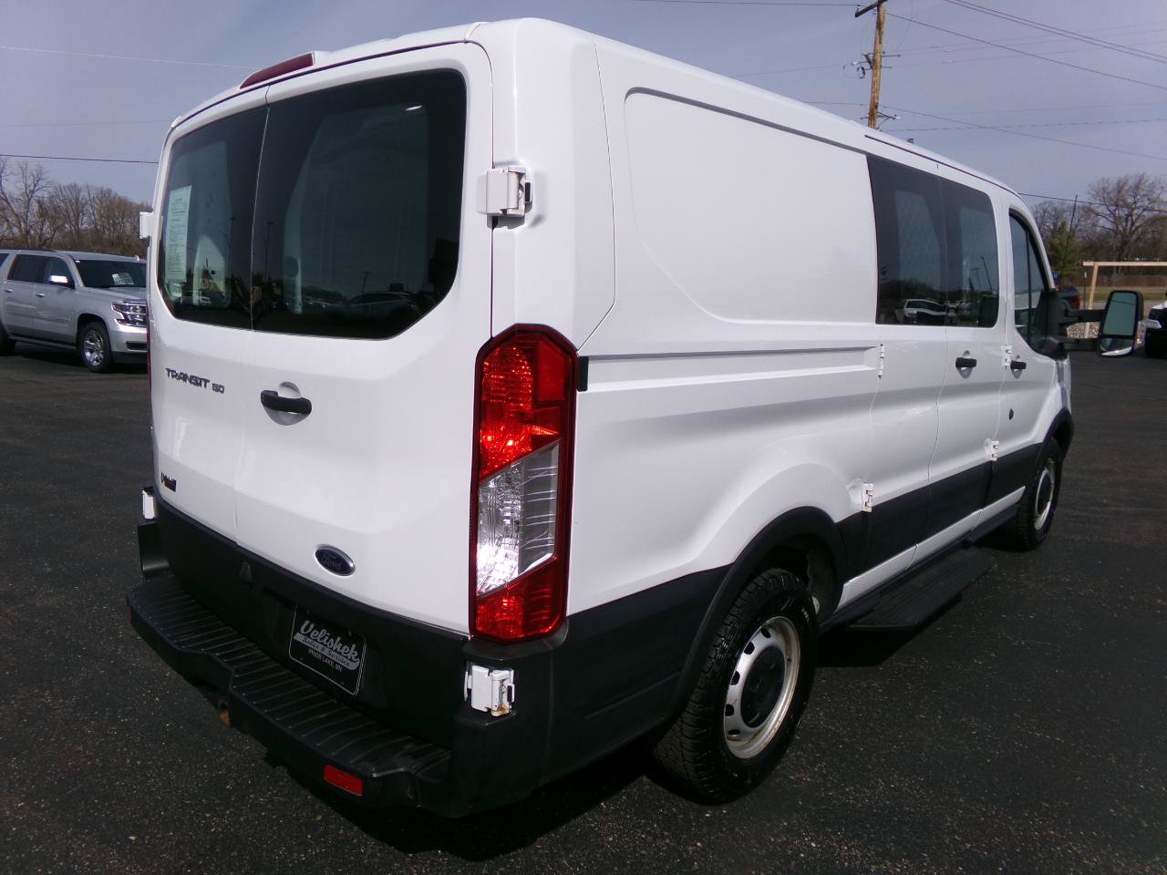 Used 2019 Ford Transit 150 130 Low Roof RWD image 3