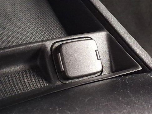 Used 2013 Ford Fusion SE image 29