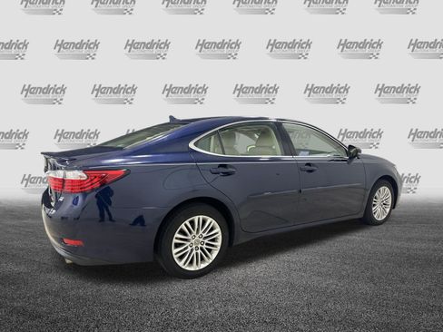 Used 2014 Lexus ES 350 w/ Luxury Package FWD image 10