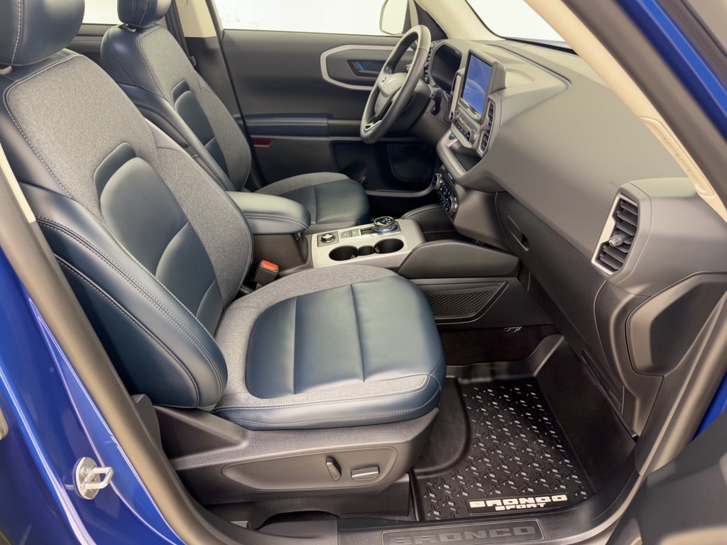 Certified 2023 Ford Bronco Sport Outer Banks AWD/4WD image 30