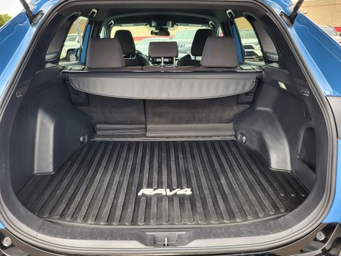 Used 2022 Toyota RAV4 SE AWD/4WD image 23