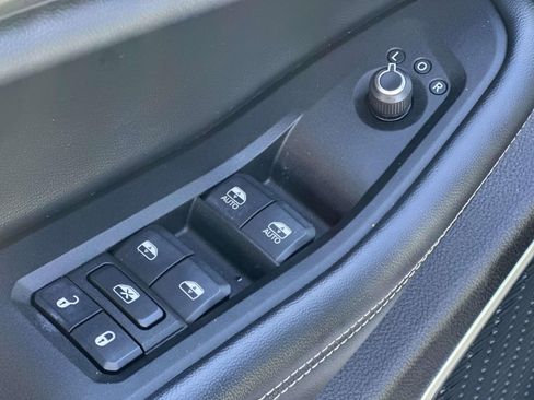 Used 2022 Jeep Grand Cherokee L Laredo image 21