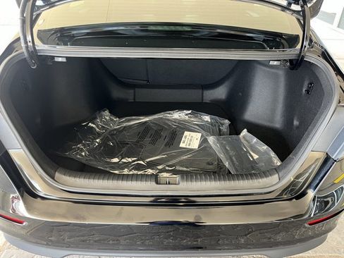 Certified 2025 Honda Accord SE image 21