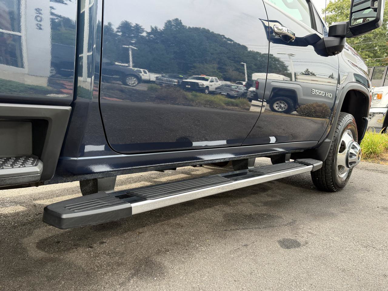 Used 2021 Chevrolet Silverado 3500 High Country w/ Snow Plow Prep/Camper Package AWD/4WD image 13