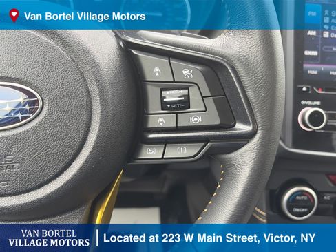 Used 2023 Subaru Crosstrek 2.5i Sport AWD/4WD image 17