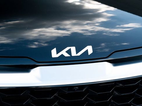 Used 2024 Kia Sportage SX FWD image 6