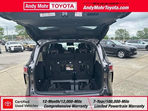Certified 2023 Toyota Sienna Platinum AWD/4WD image 35
