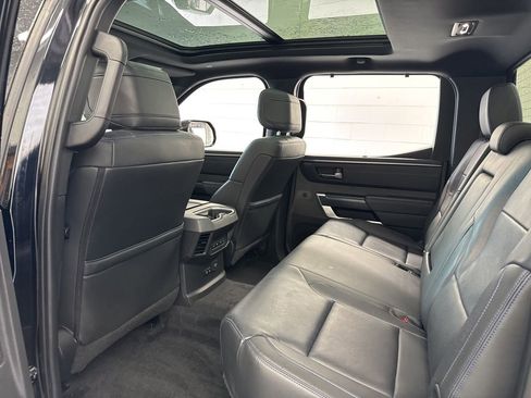 Used 2024 Toyota Tundra Platinum AWD/4WD image 43