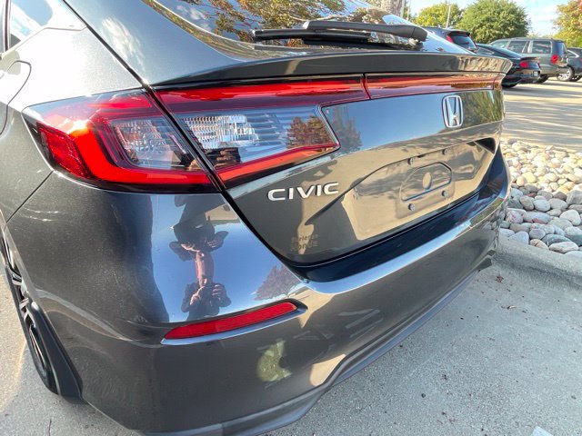 Used 2024 Honda Civic EX-L image 10