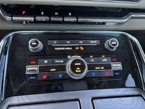 Used 2023 Lincoln Navigator Reserve RWD image 32