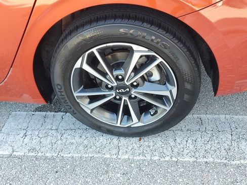 Certified 2023 Kia Forte LXS w/ LXS Technology Package FWD image 5