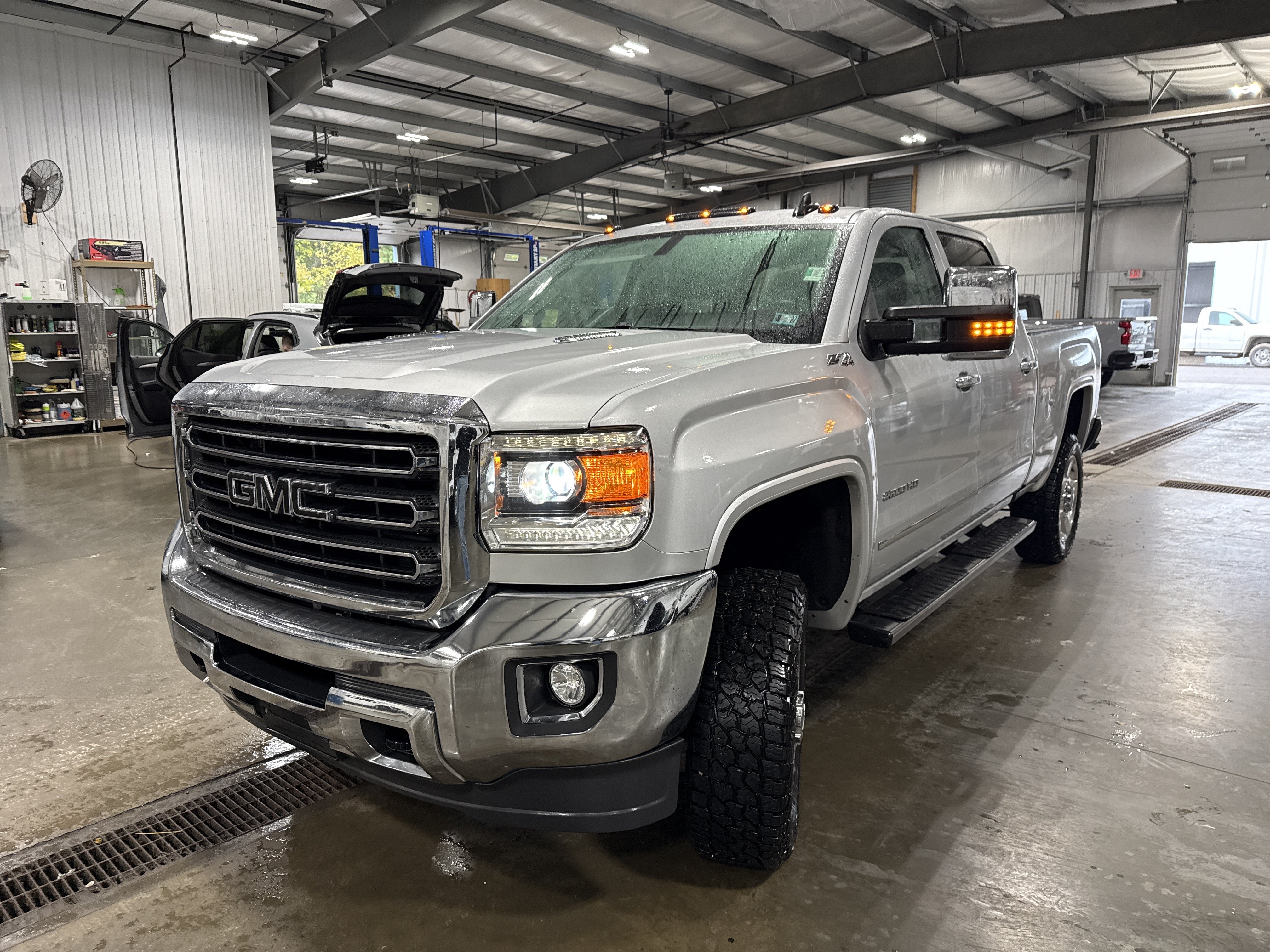 Used 2016 GMC Sierra 2500 SLT w/ Snow Plow Prep Package AWD/4WD image 6