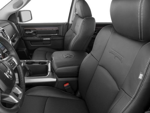 Used 2017 RAM 1500 Laramie AWD/4WD image 12