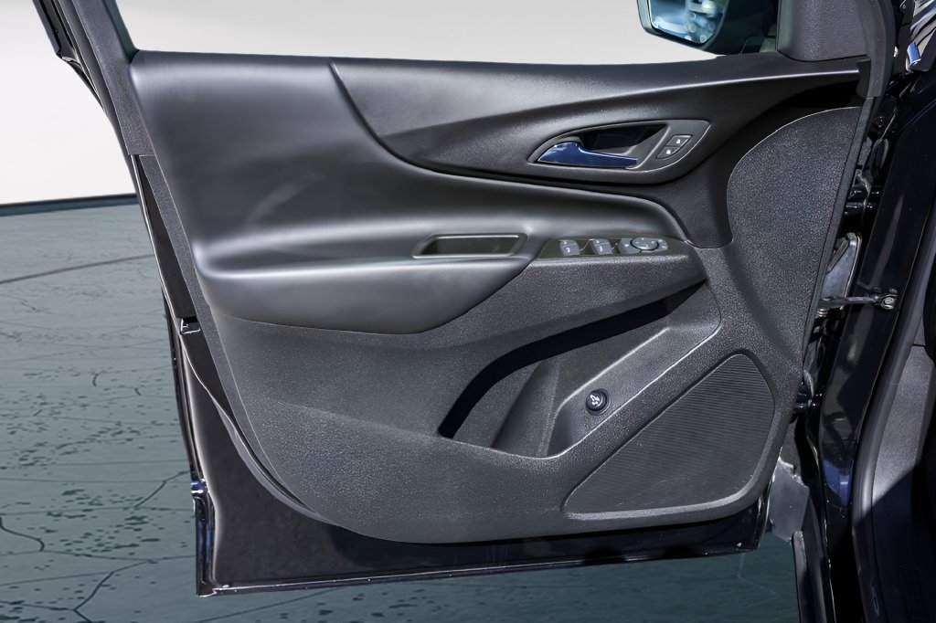Used 2022 Chevrolet Equinox LT FWD image 25