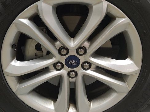 Used 2019 Ford Edge SEL w/ Equipment Group 201A FWD image 31