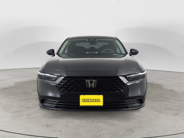 Used 2025 Honda Accord SE image 2