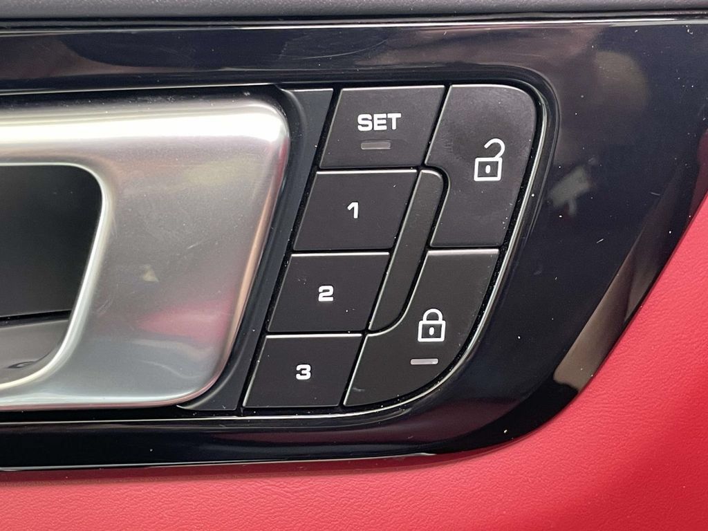 Certified 2023 Porsche Cayenne GTS AWD/4WD image 35
