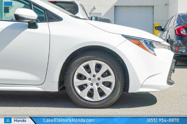 Used 2025 Toyota Corolla LE FWD image 7