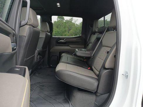 Used 2022 Chevrolet Silverado 1500 ZR2 w/ Technology Package image 26